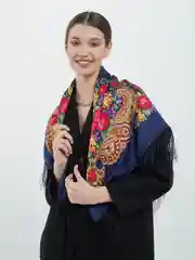 Синий женский платок с бахромой