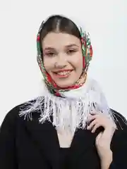 Женский платок с бахромой