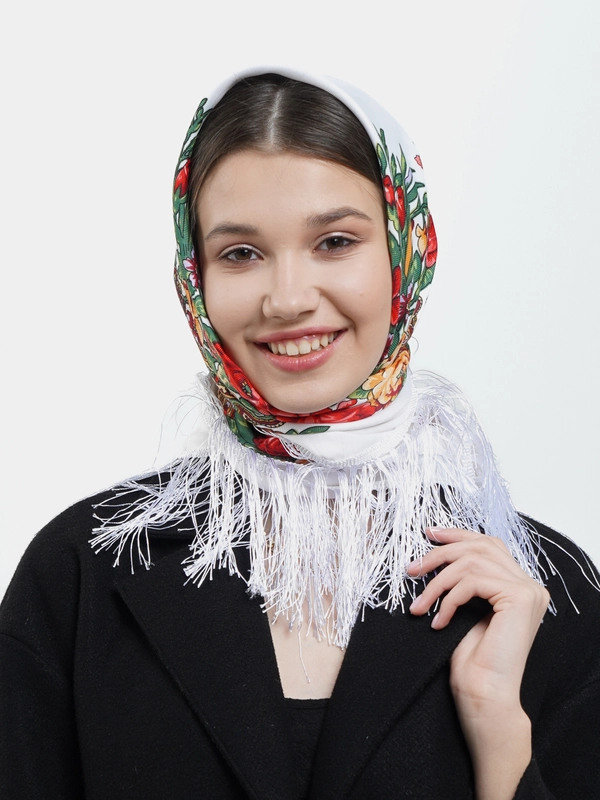 Женский платок с бахромой