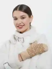 Варежки женские, шерстяные, цвет бежевый