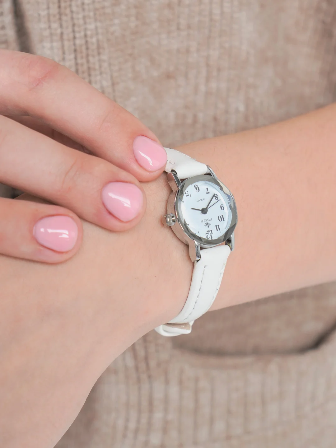 Белый часы наручные Fashion h3514, женские