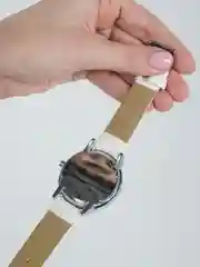 Белый женские кварцевые часы