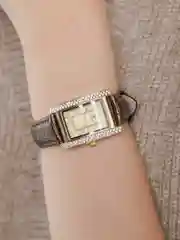 Золотой женские кварцевые часы