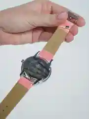 Коралловый женские кварцевые часы