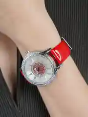Красный женские кварцевые часы