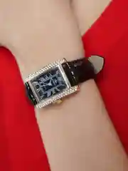 Угольный женские кварцевые часы