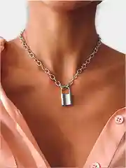Цепочка с подвеской  "Замок"