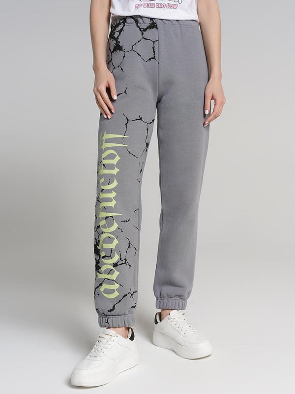 Спортивные брюки женские ТВОЕ, утеплённые с начесом, для спорта и отдыхакупить по цене 1218 ₽ в интернет-магазине KazanExpress