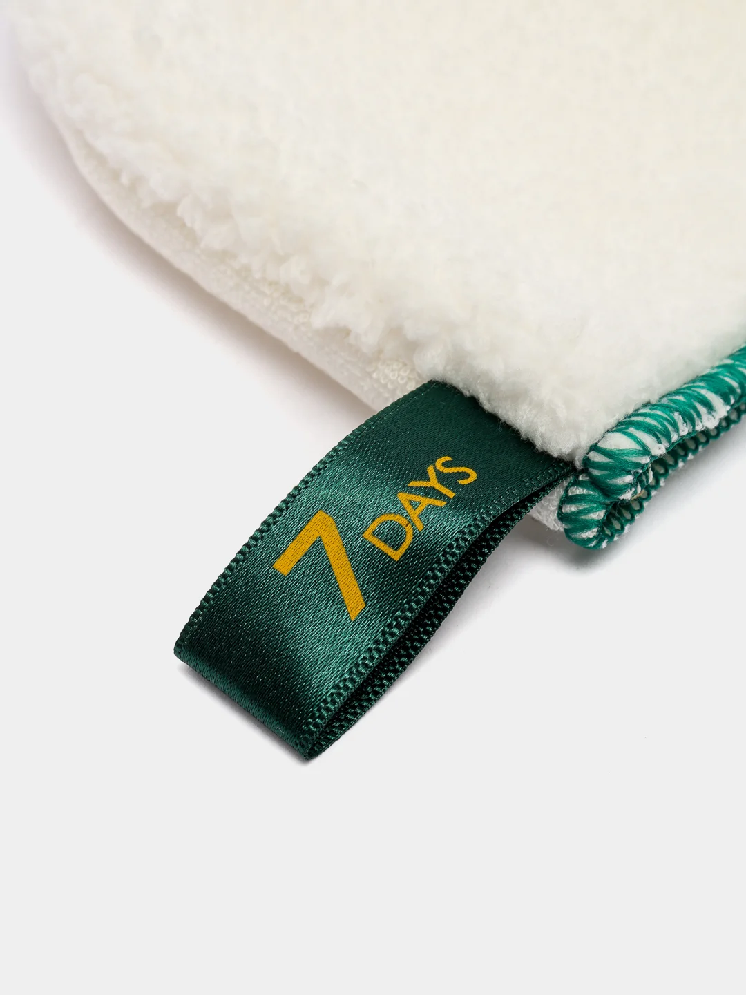 Варежка для очищения May Island 7 Days Secret Magic Cleansing Cushion