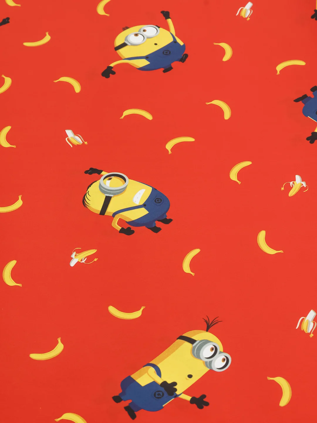 Minions 2. Упаковочная бумага (красная), 700*1000 мм, 2 шт в рулоне (рисованные)
