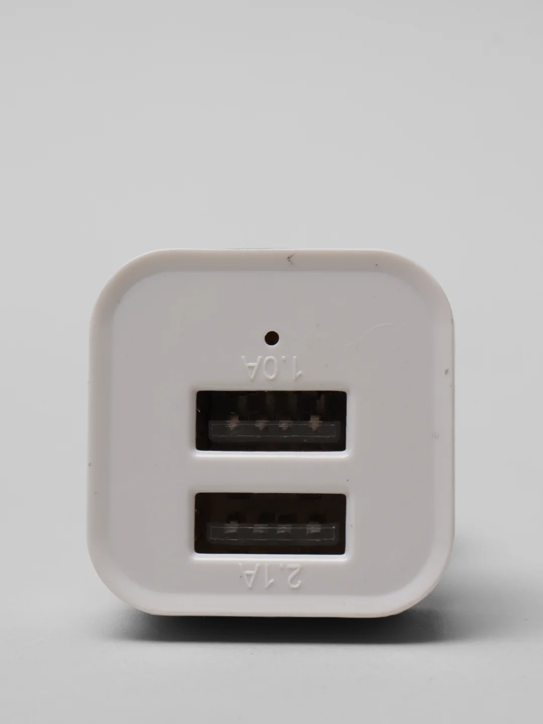 Золотой автомобильное зарядное устройство 2*USB
