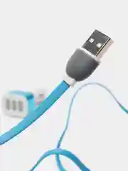 Голубой автомобильное зарядное устройство с кабелем 3*USB