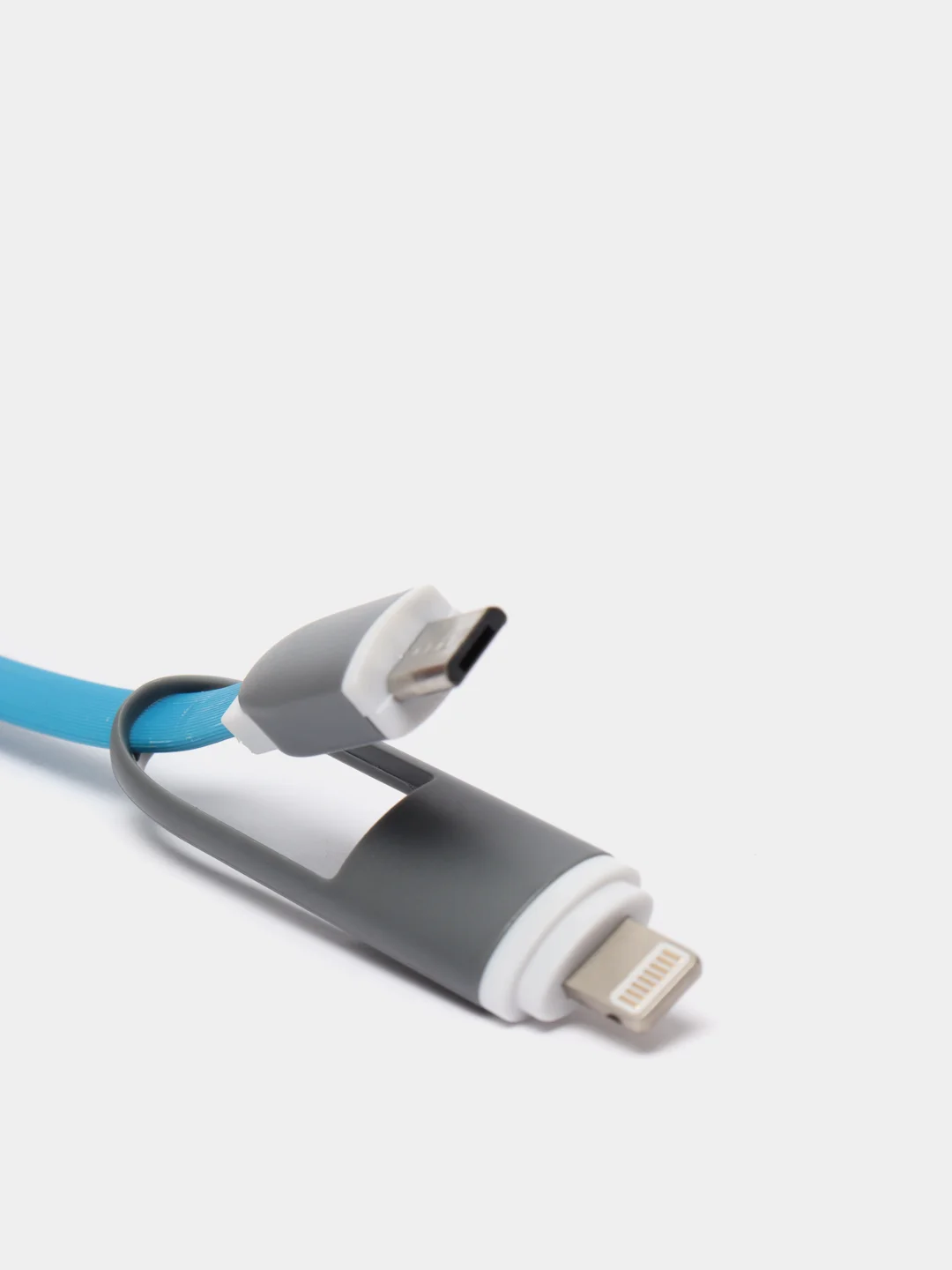 Голубой автомобильное зарядное устройство с кабелем 3*USB