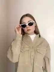 Солнцезащитные очки женские, с белой оправой