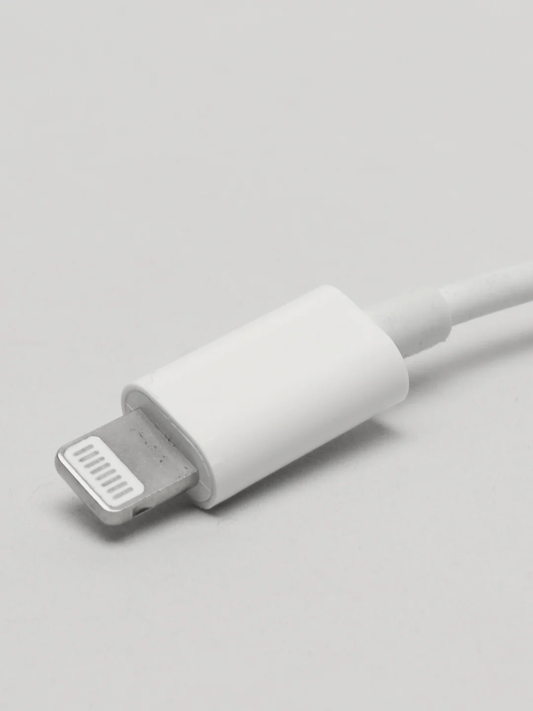 Адаптер WALKER IPhone - AUX, TYPE-C - AUX