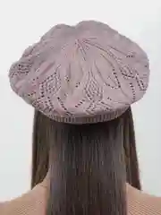 Карамельный ажурный вязаный берет "Арина", шапка женская весна-осень