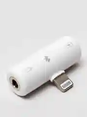 Адаптер WALKER IPhone - AUX, TYPE-C - AUX