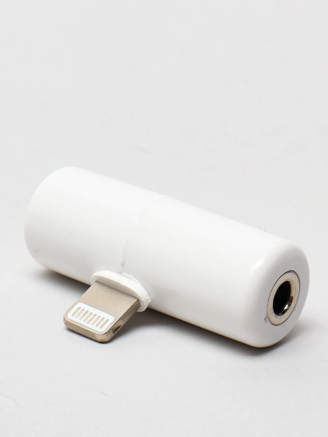 Адаптер WALKER IPhone - AUX, TYPE-C - AUX