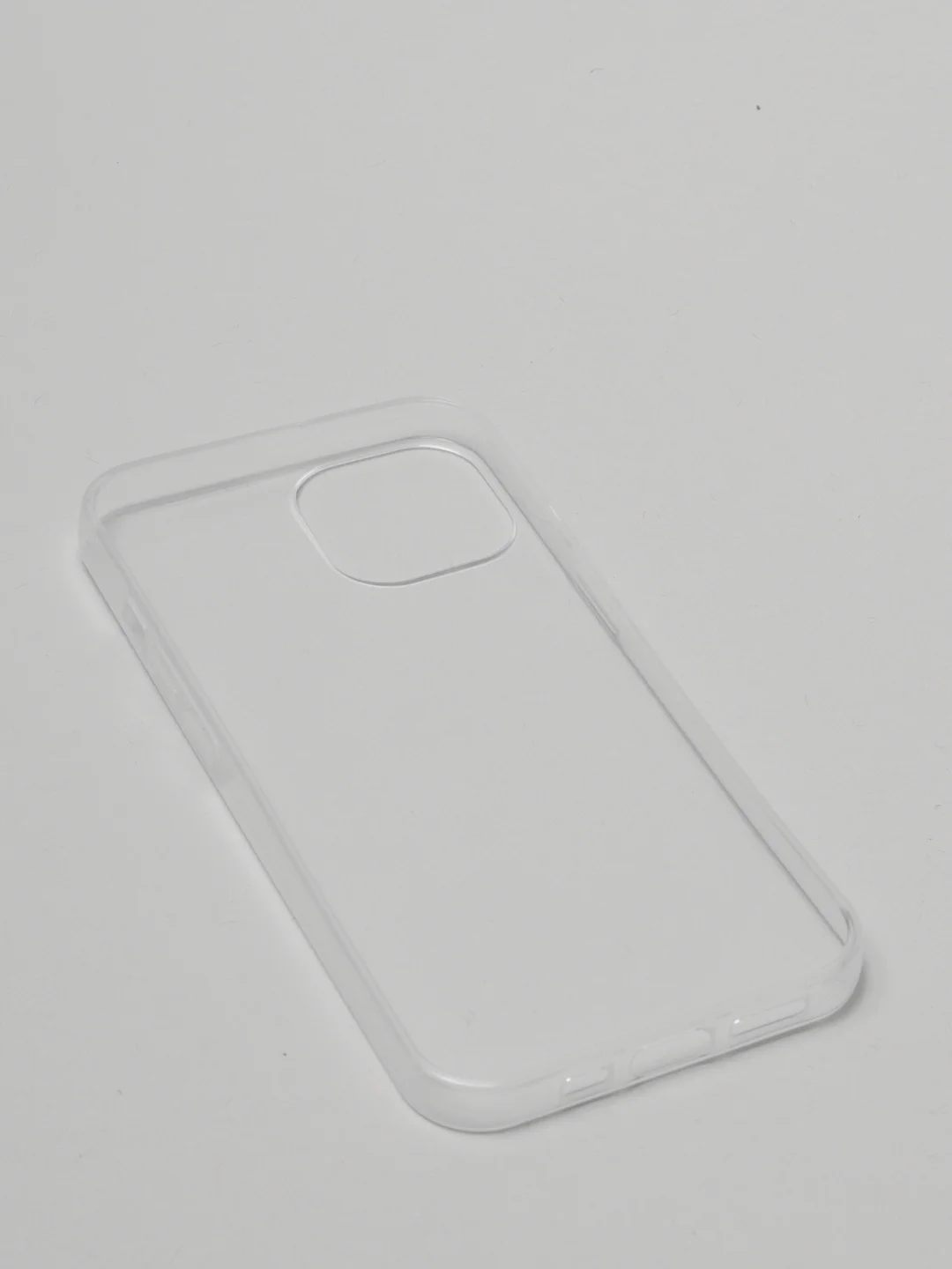 Чехол для iPhone 13