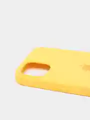 Золотой чехол Silicone Case для iPhone 13 с закрытым низом
