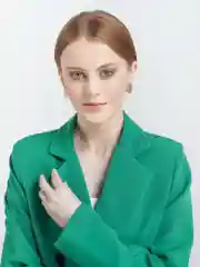 Ледяной кулон на леске