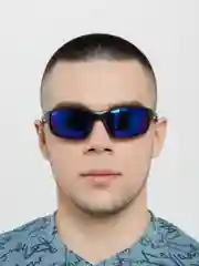 Солнцезащитные очки мужские в футляре с салфеткой
