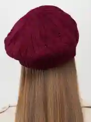 Багровый берет женский ажурный  Ангел