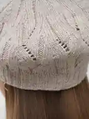 Бежевый берет женский ажурный  Ангел