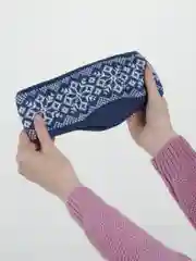 Темно-синий повязка на голову, теплая, вязаная с ушами.