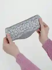 Серый повязка на голову, теплая, вязаная с ушами.