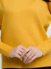 Желтый свитер ЖЕНСКИЙ