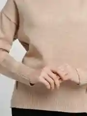 Бежевый свитер ЖЕНСКИЙ