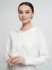 Белый свитер С КАПЮШОНОМ