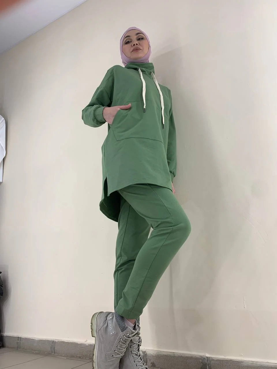 Бежевый костюм