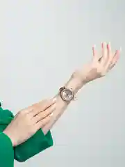 Розовый женские наручные часы с Эйфелевой башней