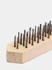 Щетка металлическая четырехрядная Деревянная