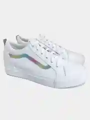 Кроссовки женские