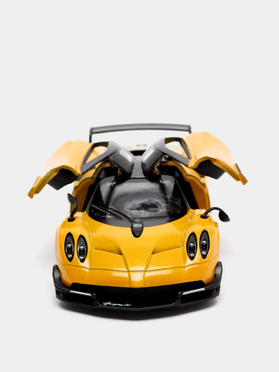 Желтый 2016 Pagani Huayra BC KINSMART KT5400D