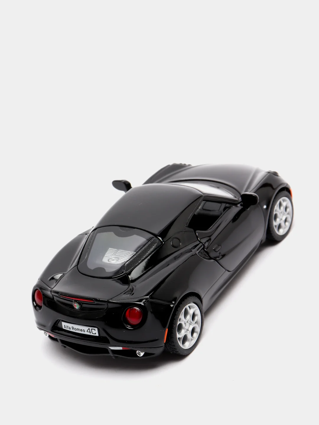 Черный металлическая машинка 2013 Alfa Romeo 4C KT5366D