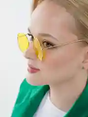 Желтый очки солнцезащитные, имиджевые унисекс с чехлом
