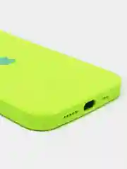 Салатовый чехол Silicone Case для iPhone 13 Pro с закрытым низом