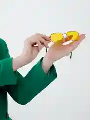 Желтый солнцезащитные женские очки