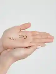 Бордовый серьги, каффы, цвет золотой