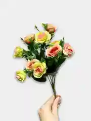 Коралловый розы кустовые искусственные
