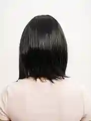 Черный парик удлиненный боб