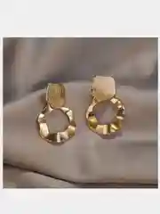 Фактурные женские серьги