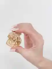 Желтый значки деревянные "Веселые персонажи"