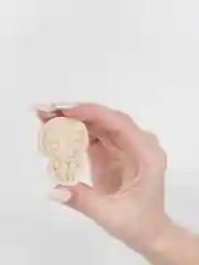 Белый значки деревянные "Веселые персонажи"