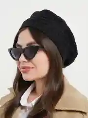 Черный берет женский "Волна", ажурный, вязаный