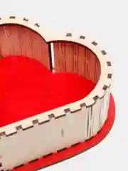 Деревянная шкатулка "Сердце"